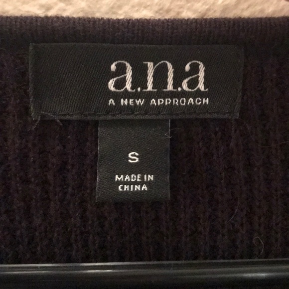 Black Sweater w/ Chiffon Peekaboo - Picture 2 of 2